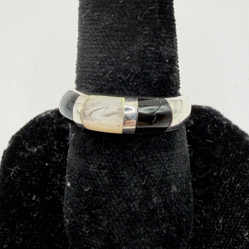 925 Sterling Silver Black Onyx Mother of Pearl Inlay Band Ring Size 8 3.8g